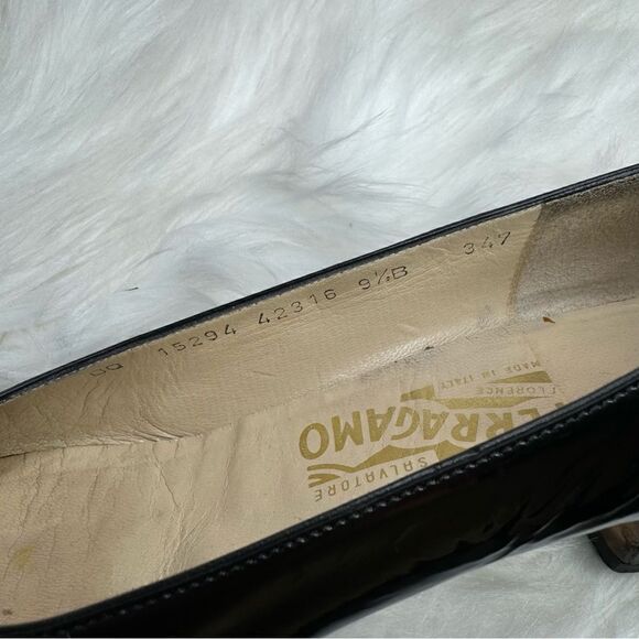 Salvatore Ferragamo Patent Leather Laser-cut Detail Pumps 9.5 - Picture 8 of 9